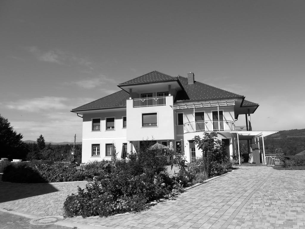 Ferienwohnung Am Bauernhof Strassonig Vulgo Hornis Moosburg Luaran gambar